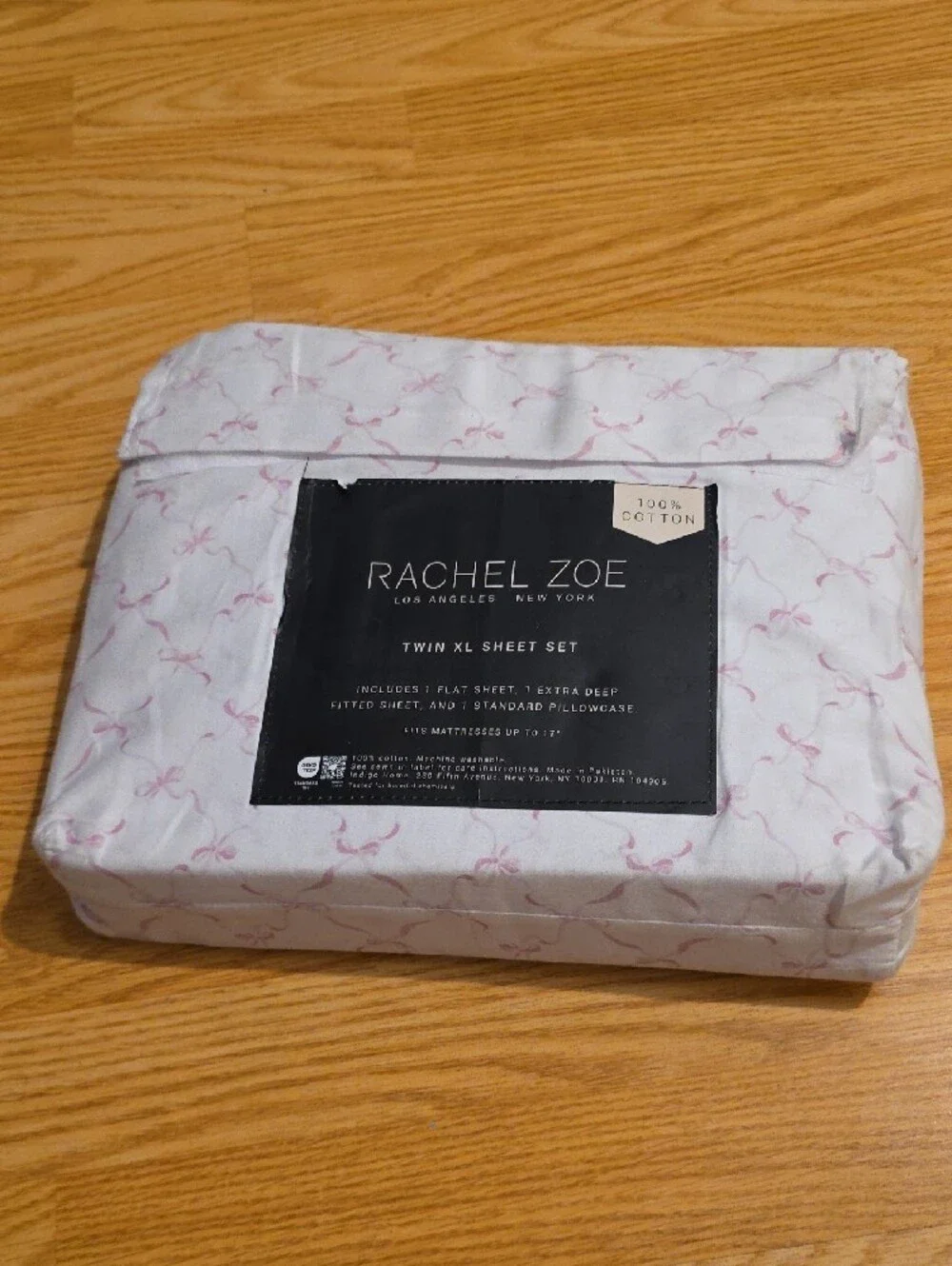 Rachel Zoe Twin XL Cotton Sheet Set in White with Pink Bow Motif